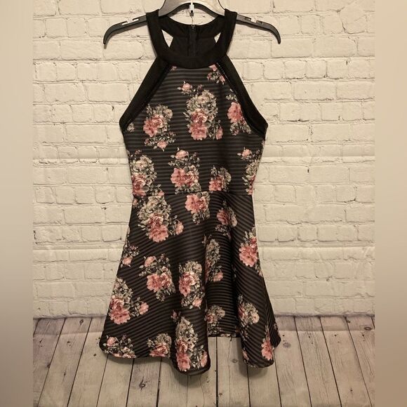 Crystal Doll Size 9 Dress - Picture 1 of 2